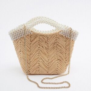 NWT. Zara Faux Pearl Bead Basket Bucket Bag.